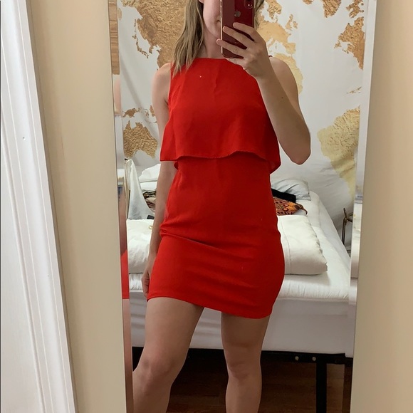 3/25 - Red sleeveless dress - Picture 1 of 9